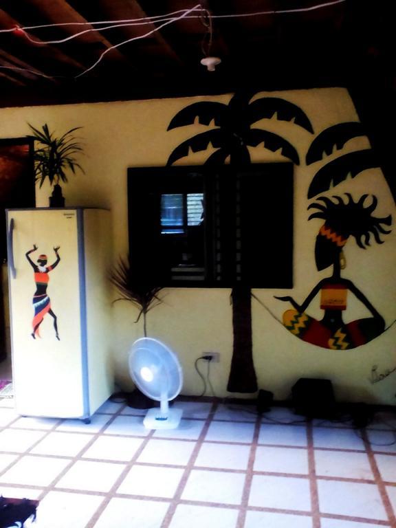 Lennon'S Place Backpacker Hostel Panglao Buitenkant foto