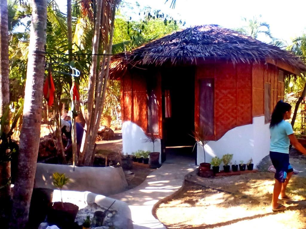 Lennon'S Place Backpacker Hostel Panglao Buitenkant foto