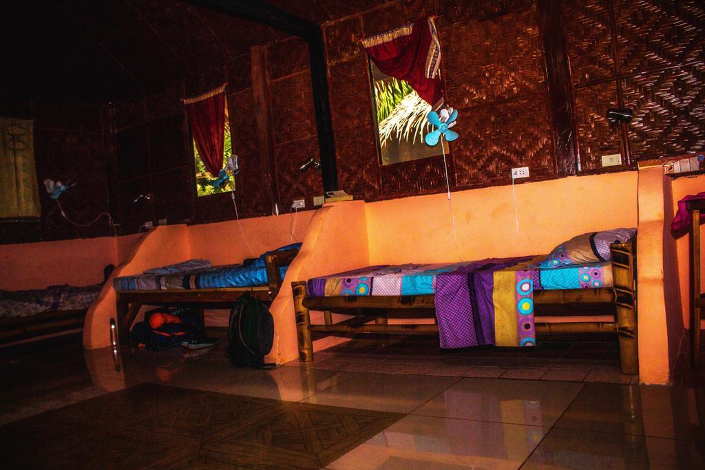 Lennon'S Place Backpacker Hostel Panglao Buitenkant foto