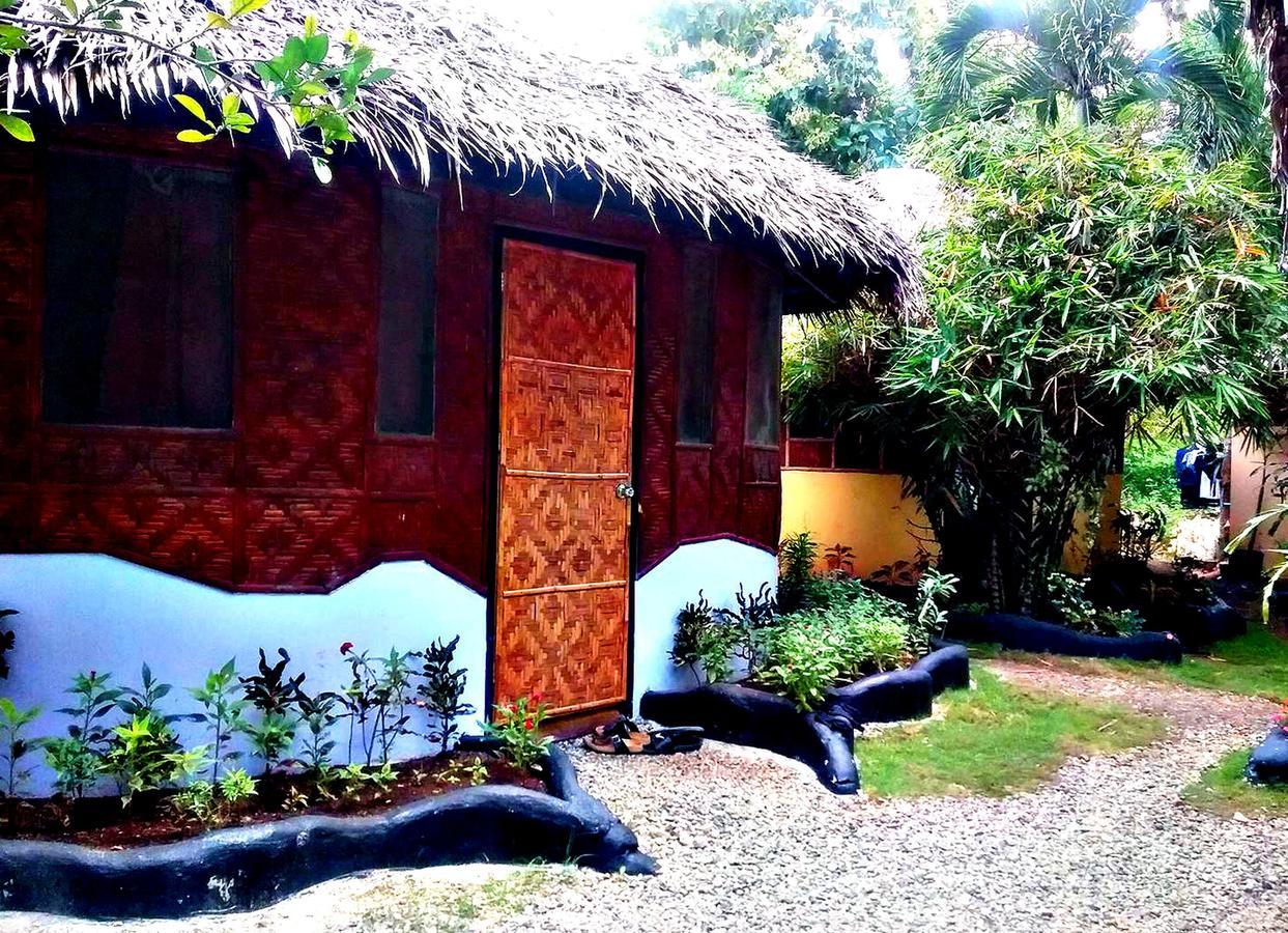 Lennon'S Place Backpacker Hostel Panglao Buitenkant foto