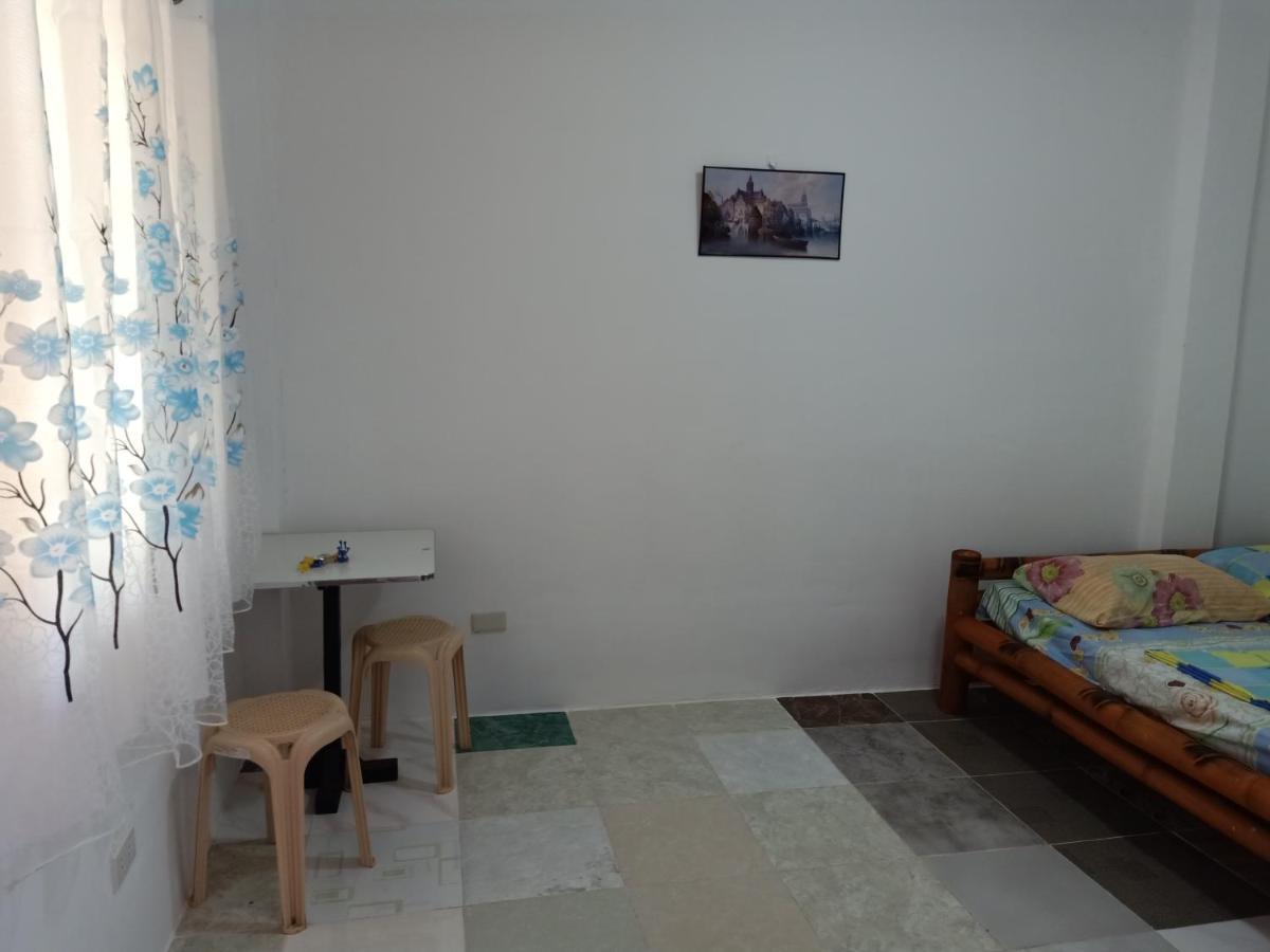 Lennon'S Place Backpacker Hostel Panglao Buitenkant foto