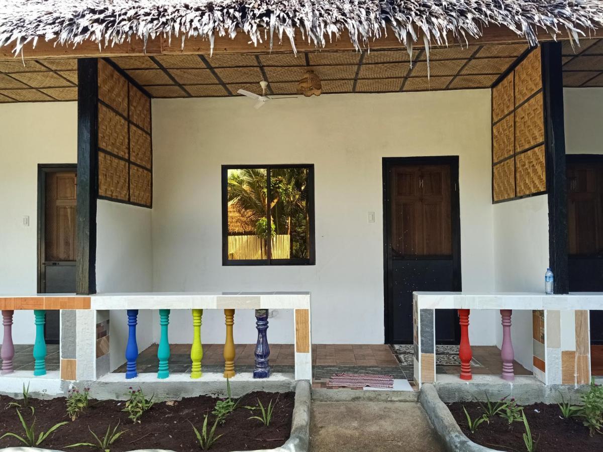 Lennon'S Place Backpacker Hostel Panglao Buitenkant foto